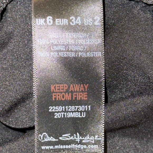 Miss Selfridge Sequined Scallop Hem Shorts Size 2 - Picture 5 of 5